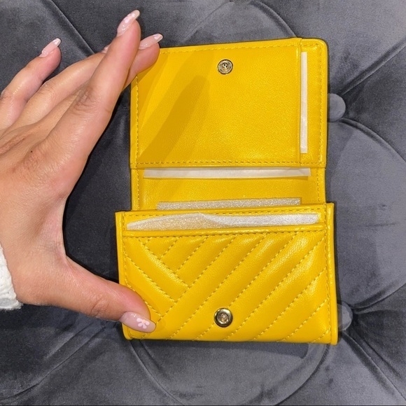 New Tory Burch mini wallet bifold yellow leather NWT - Picture 7 of 8